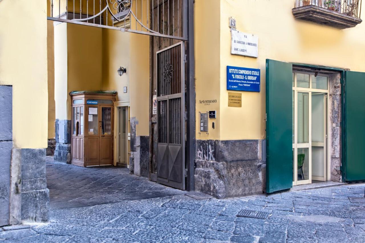 Отель Artemisia Domus - Centro Storico Неаполь Экстерьер фото